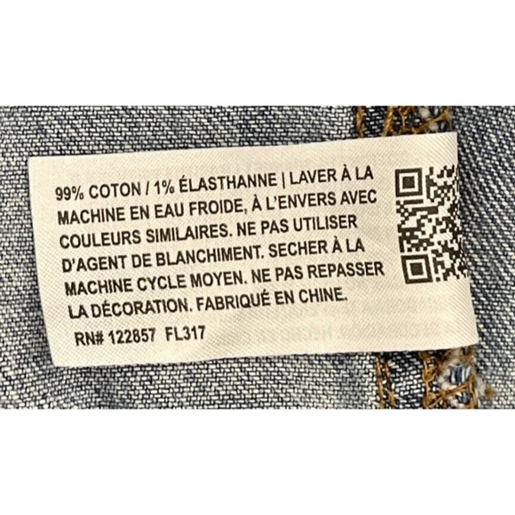 Selena Quintanilla Denim Jacket Size Medium M Pockets Embroidered Name - Picture 11 of 15